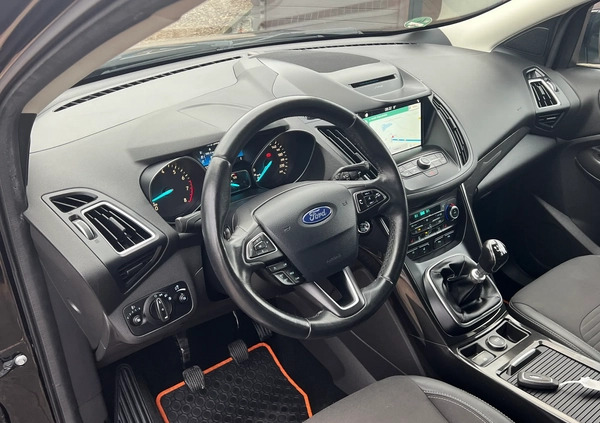 Ford Kuga cena 64900 przebieg: 131000, rok produkcji 2017 z Turek małe 326
